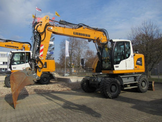 Liebherr A 918 Compact Mobilbagger rent