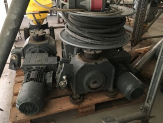 Liebherr 81 K Schienenfahrwerk mieten