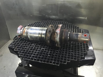 Liebherr Drehbarer Anschluss 9785235 Ersatzteil - Kugellager mieten