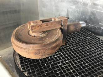 Liebherr Idler 5615509 Ersatzteil - Idler mieten