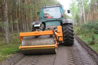 Anbau-Vibrationswalze PÖMA RW150 mieten