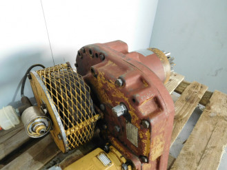 Liebherr SSG450/453 931126401 Ersatzteil - Komplettes Schwenkgetriebe mieten