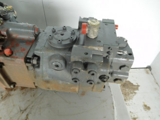 Liebherr LMV140 9886618 Ersatzteil - Fahrmotor mieten