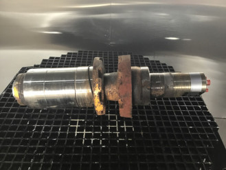 Liebherr Drehbarer Anschluss 9785659 Ersatzteil - Kugellager mieten