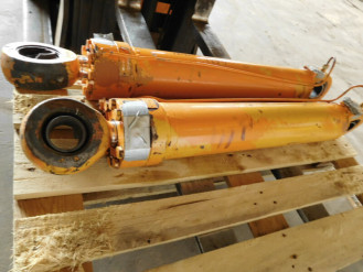 Liebherr Zylinder 9133965 Ersatzteil - Hubzylinder mieten