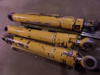 Liebherr Zylinder 9233171 Ersatzteil - Hubzylinder rent