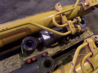 Liebherr Zylinder 9239189 Ersatzteil - Ausleger-Zylinder/ Planierschild-Zylinder rent