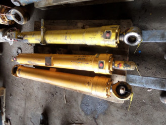 Liebherr Zylinder 9231462 Ersatzteil - Hubzylinder rent