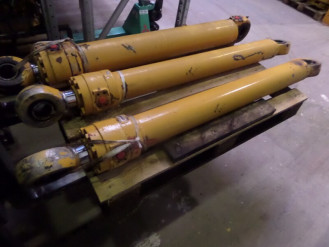 Liebherr Zylinder 9195951 Ersatzteil - Hubzylinder rent