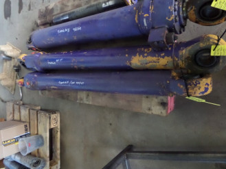 Liebherr Zylinder 9195951 Ersatzteil - Hubzylinder rent