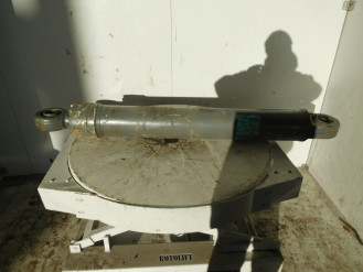 Liebherr Zylinder 9172060 Ersatzteil - Hubzylinder rent