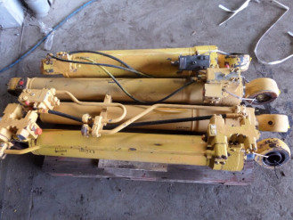 Liebherr Zylinder 9227048 Ersatzteil - Hubzylinder rent