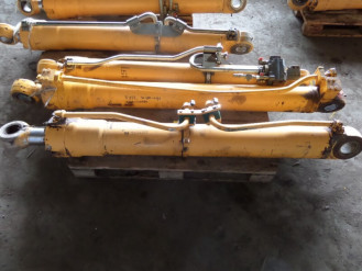 Liebherr Zylinder 9284439 Ersatzteil - Hubzylinder rent