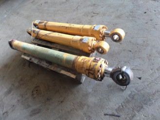 Liebherr Zylinder 9198237 Ersatzteil - Stielzylinder rent