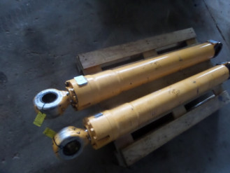 Liebherr Zylinder 9911590 Ersatzteil - Hubzylinder rent