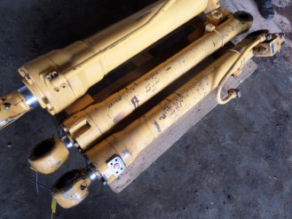 Liebherr Zylinder 9236716 Ersatzteil - Hubzylinder rent