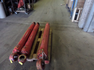 Liebherr Zylinder 9232892 Ersatzteil - Stielzylinder rent