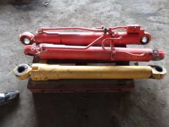 Liebherr Zylinder 9232892 Ersatzteil - Stielzylinder rent