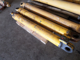 Liebherr Zylinder 9226241 Ersatzteil - Hubzylinder rent