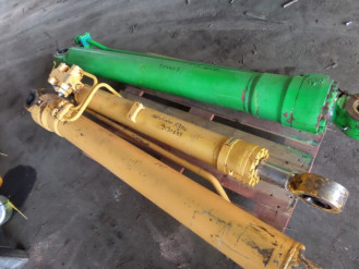 Liebherr Zylinder 9190235 Ersatzteil - Hubzylinder rent