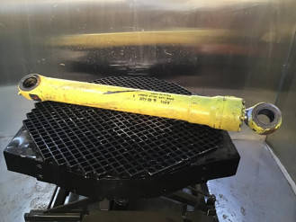 Liebherr Zylinder 9902208 Ersatzteil - Schaufelzylinder rent