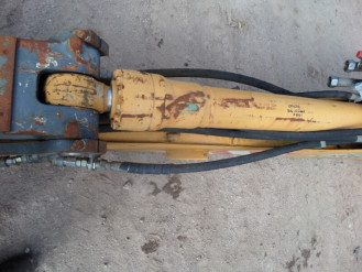 Liebherr Zylinder 9902208 Ersatzteil - Schaufelzylinder rent