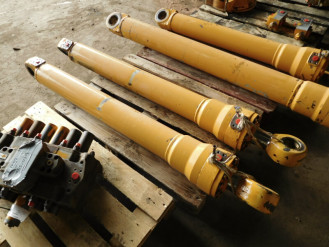 Liebherr Zylinder 9198293 Ersatzteil - Hubzylinder rent