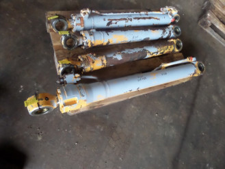 Liebherr Zylinder 9201144 Ersatzteil - Schaufelzylinder rent