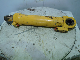 Liebherr Zylinder 9164573 Ersatzteil - Ausleger-Zylinder/ Planierschild-Zylinder rent