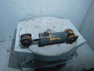 Liebherr Zylinder 9970207 Ersatzteil - Ausleger-Zylinder/ Planierschild-Zylinder rent