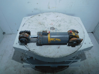 Liebherr Zylinder 9970207 Ersatzteil - Ausleger-Zylinder/ Planierschild-Zylinder rent