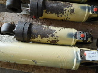 Liebherr Zylinder 9916843 Ersatzteil - Ausleger-Zylinder/ Planierschild-Zylinder rent