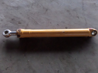 Liebherr Zylinder 9909747 Ersatzteil - Hubzylinder rent