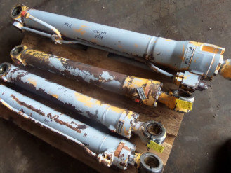 Liebherr Zylinder 9231902 Ersatzteil - Hubzylinder rent