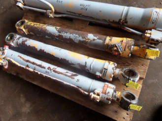 Liebherr Zylinder 9231902 Ersatzteil - Hubzylinder rent