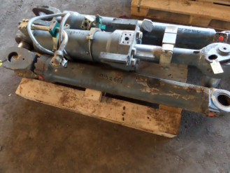 Liebherr Zylinder 9600925 Ersatzteil - Schaufelzylinder rent