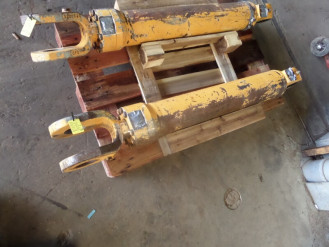 Liebherr Zylinder 9231458 Ersatzteil - Hubzylinder rent