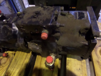 Rexroth A11V130 5716515 Ersatzteil - Fahrpumpe mieten