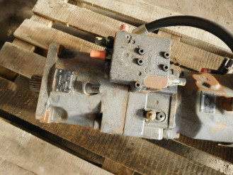 Rexroth A11V130 5716515 Ersatzteil - Fahrpumpe mieten