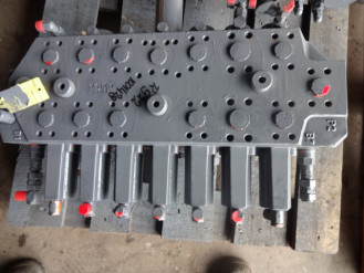 Liebherr Ventilblock 5612975 Ersatzteil - Ventilblock mieten