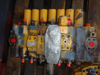 Liebherr Ventilblock 5608300 Ersatzteil - Ventilblock mieten