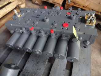 Liebherr Ventilblock 5608300 Ersatzteil - Ventilblock mieten