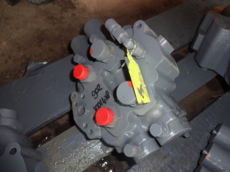 Liebherr Ventilblock 7016529 Ersatzteil - Ventilblock mieten