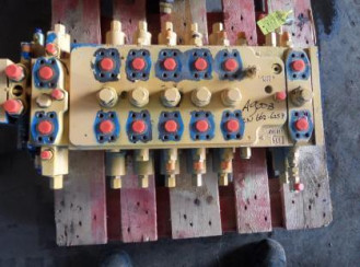 Liebherr Ventilblock 5009289 Ersatzteil - Ventilblock mieten