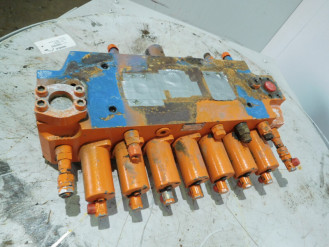 Liebherr Ventilblock 5008758 Ersatzteil - Ventilblock mieten