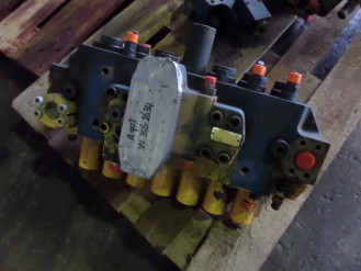 Liebherr Valveblock  5006663 Ersatzteil - Ventilblock mieten