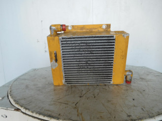 Liebherr Oilcooler  5007893 Ersatzteil - Ölkühler rent