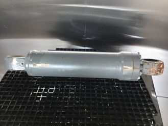 Liebherr Zylinder 9597590 Ersatzteil - Ausleger-Zylinder/ Planierschild-Zylinder rent