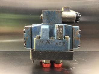 Liebherr Rückschlagwegeventil 7411845 Ersatzteil - Wegeventil mieten