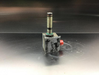 Liebherr Wegeventil 10280279 Ersatzteil - Wegeventil mieten